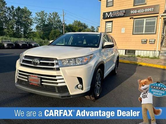 TOYOTA HIGHLANDER 2017 5TDJZRFH6HS443385 image