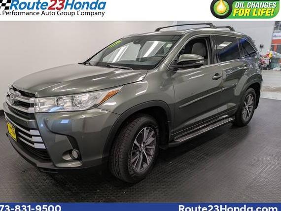 TOYOTA HIGHLANDER 2017 5TDJZRFH0HS459369 image