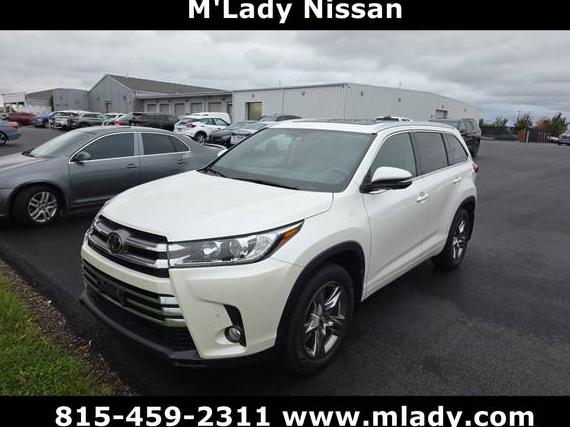 TOYOTA HIGHLANDER 2017 5TDDZRFH5HS469568 image TOYOTA HIGHLANDER 2017 5TDDZRFH5HS469568 image