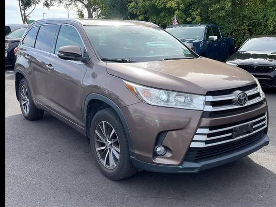 TOYOTA HIGHLANDER 2017 5TDJZRFH2HS443089 image