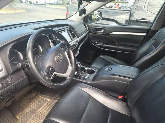 TOYOTA HIGHLANDER 2017 5TDJZRFH8HS483399 image