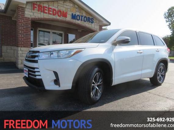 TOYOTA HIGHLANDER 2017 5TDZARFH3HS027692 image