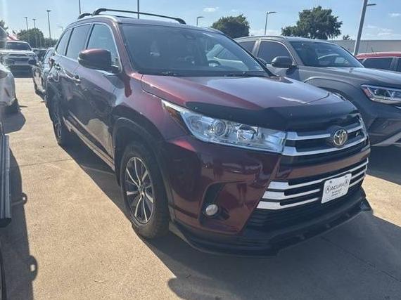TOYOTA HIGHLANDER 2017 5TDJZRFH0HS377058 image