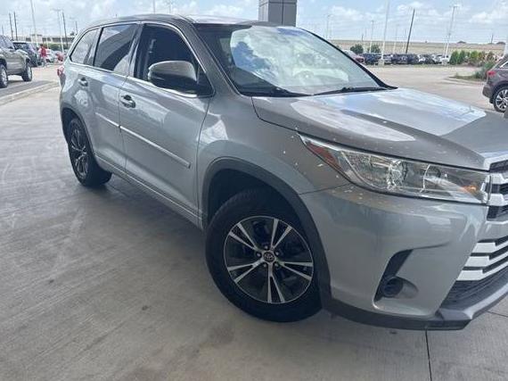 TOYOTA HIGHLANDER 2017 5TDZARFH5HS028830 image