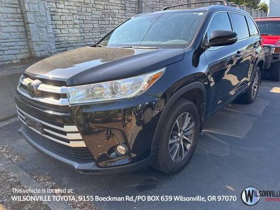 TOYOTA HIGHLANDER 2017 5TDJZRFH3HS361131 image