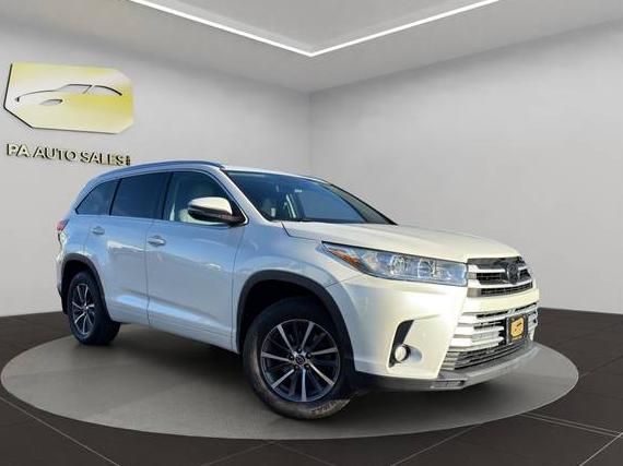 TOYOTA HIGHLANDER 2017 5TDJZRFH3HS395943 image TOYOTA HIGHLANDER 2017 5TDJZRFH3HS395943 image