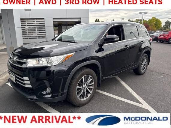 TOYOTA HIGHLANDER 2017 5TDJZRFHXHS422202 image TOYOTA HIGHLANDER 2017 5TDJZRFHXHS422202 image