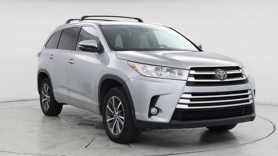 TOYOTA HIGHLANDER 2017 5TDKZRFH9HS198960 image TOYOTA HIGHLANDER 2017 5TDKZRFH9HS198960 image