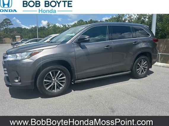 TOYOTA HIGHLANDER 2017 5TDKZRFH9HS525938 image
