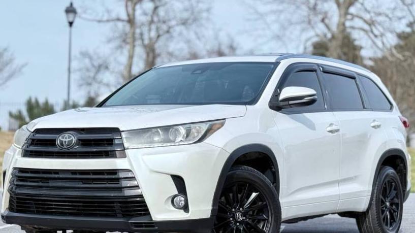 TOYOTA HIGHLANDER 2017 5TDKZRFH8HS202416 image