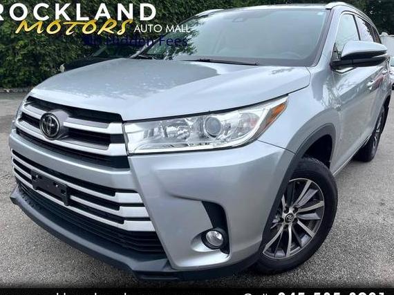 TOYOTA HIGHLANDER 2017 5TDJZRFH9HS458057 image