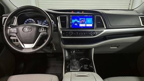 TOYOTA HIGHLANDER 2017 5TDZARFH7HS027310 image