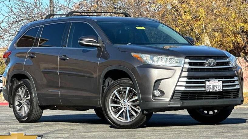 TOYOTA HIGHLANDER 2017 5TDJZRFH5HS394163 image