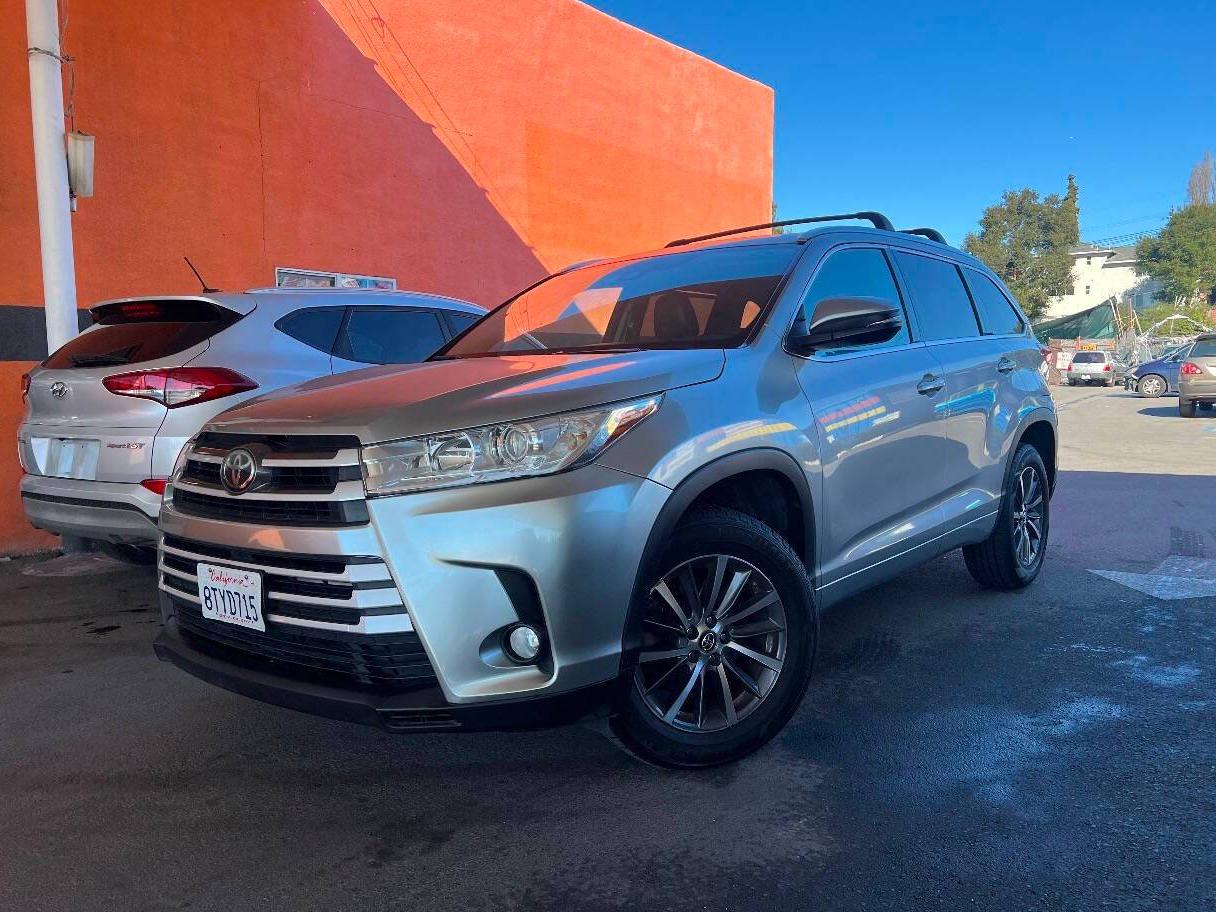 TOYOTA HIGHLANDER 2017 5TDKZRFH2HS511752 image