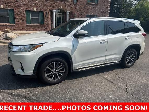 TOYOTA HIGHLANDER 2017 5TDJZRFH8HS383982 image