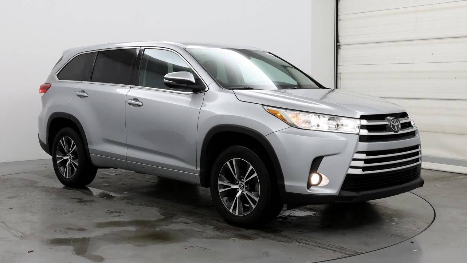 TOYOTA HIGHLANDER 2017 5TDZZRFH2HS201180 image