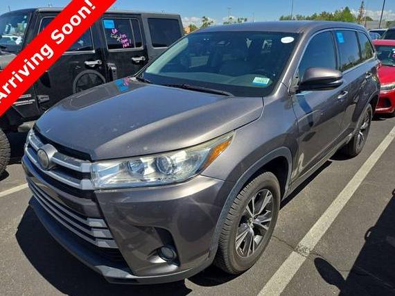 TOYOTA HIGHLANDER 2017 5TDZZRFH1HS219833 image TOYOTA HIGHLANDER 2017 5TDZZRFH1HS219833 image