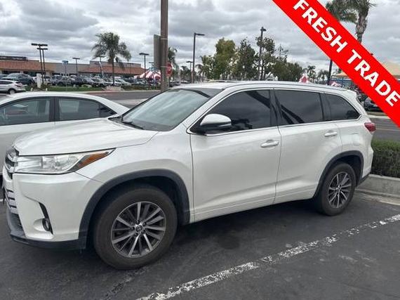TOYOTA HIGHLANDER 2017 5TDKZRFH1HS525593 image