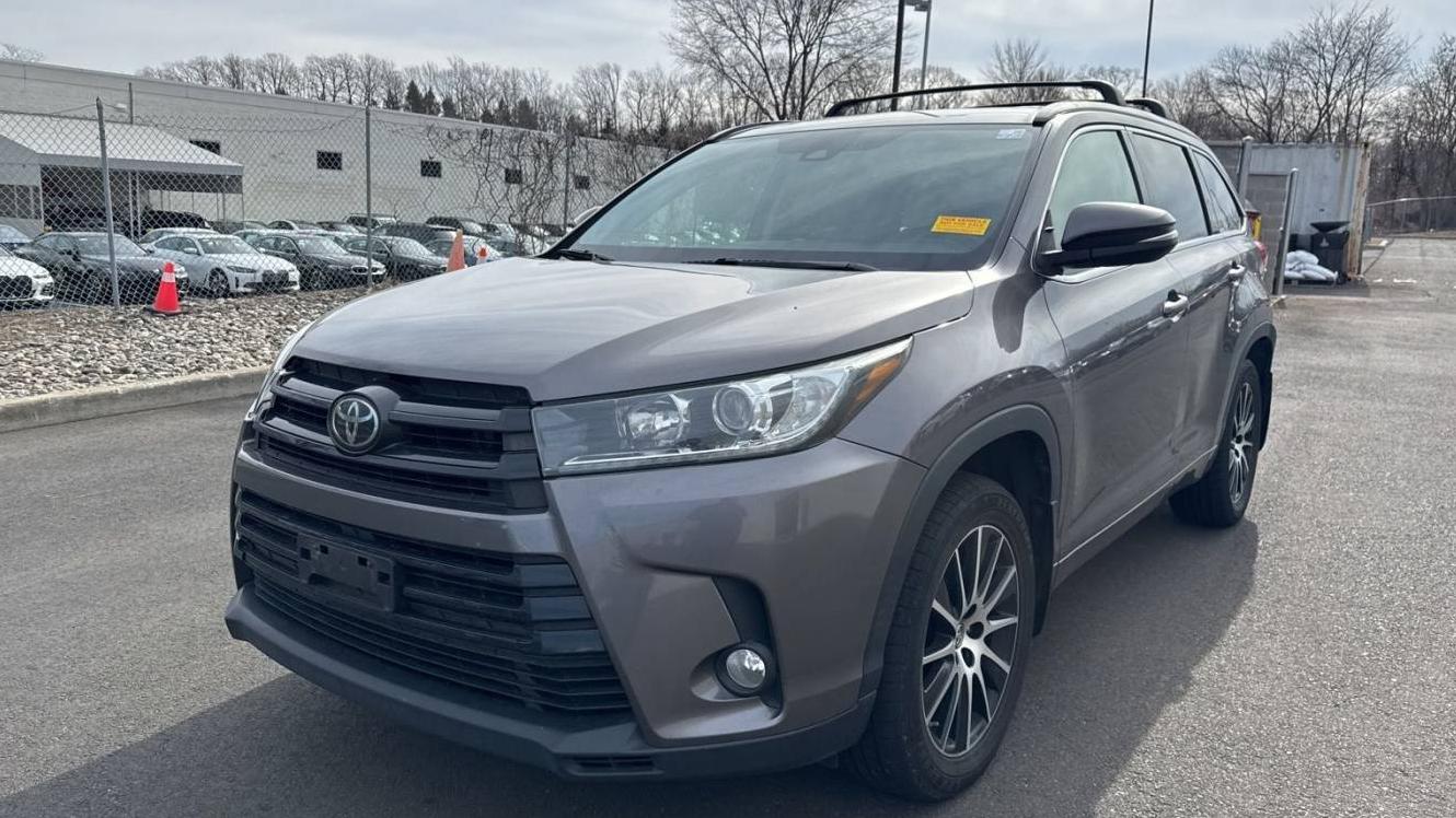 TOYOTA HIGHLANDER 2017 5TDJZRFH1HS508319 image