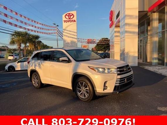 TOYOTA HIGHLANDER 2017 5TDJZRFH1HS384813 image