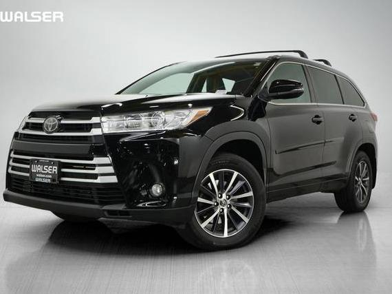 TOYOTA HIGHLANDER 2017 5TDJZRFH6HS416414 image
