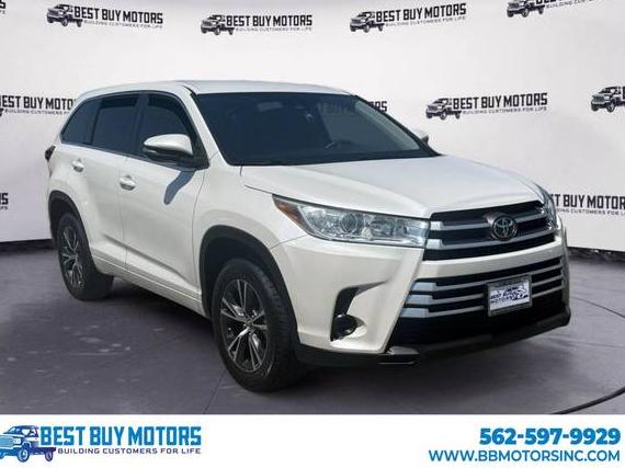 TOYOTA HIGHLANDER 2017 5TDZARFH9HS031679 image