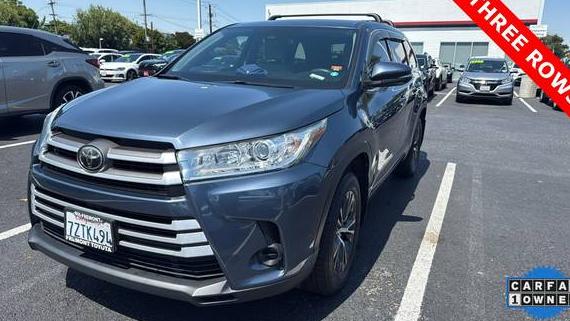 TOYOTA HIGHLANDER 2017 5TDBZRFH2HS456669 image