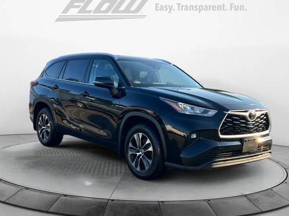 TOYOTA HIGHLANDER 2020 5TDHZRBH0LS521527 image