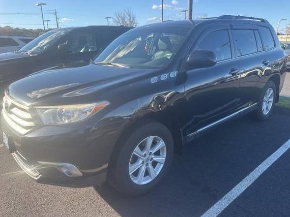 TOYOTA HIGHLANDER 2013 5TDBK3EHXDS241800 image TOYOTA HIGHLANDER 2013 5TDBK3EHXDS241800 image