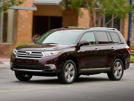 TOYOTA HIGHLANDER 2013 5TDDK3EH5DS247724 image TOYOTA HIGHLANDER 2013 5TDDK3EH5DS247724 image