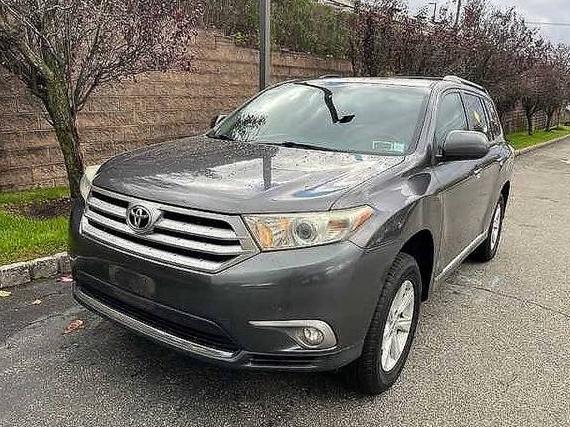 TOYOTA HIGHLANDER 2013 5TDBK3EH8DS209332 image TOYOTA HIGHLANDER 2013 5TDBK3EH8DS209332 image