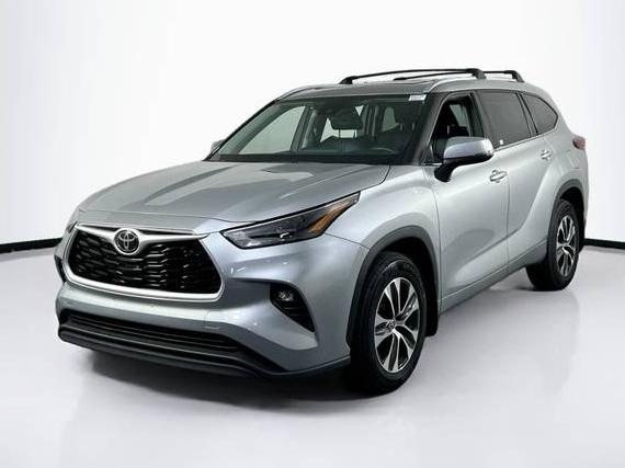 TOYOTA HIGHLANDER 2022 5TDGZRBH9NS229793 image