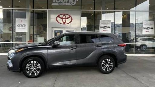 TOYOTA HIGHLANDER 2022 5TDHZRBH5NS202904 image