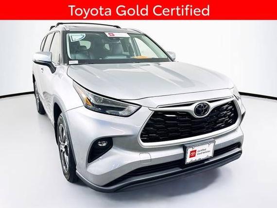 TOYOTA HIGHLANDER 2022 5TDHZRBH6NS254123 image TOYOTA HIGHLANDER 2022 5TDHZRBH6NS254123 image
