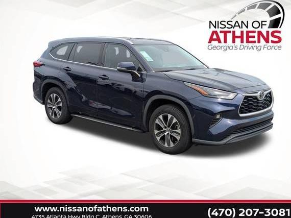 TOYOTA HIGHLANDER 2022 5TDGZRAH2NS092343 image