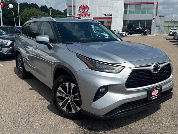 TOYOTA HIGHLANDER 2022 5TDGZRBH3NS594812 image