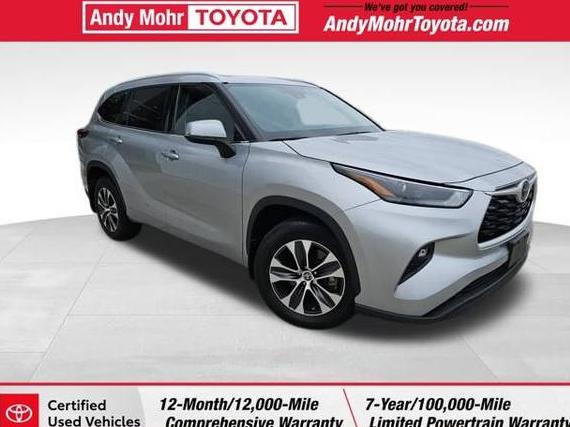 TOYOTA HIGHLANDER 2022 5TDGZRBH3NS189047 image