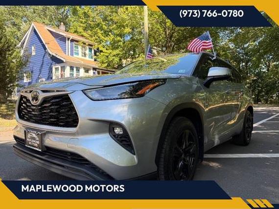 TOYOTA HIGHLANDER 2022 5TDBZRBH0NS211936 image