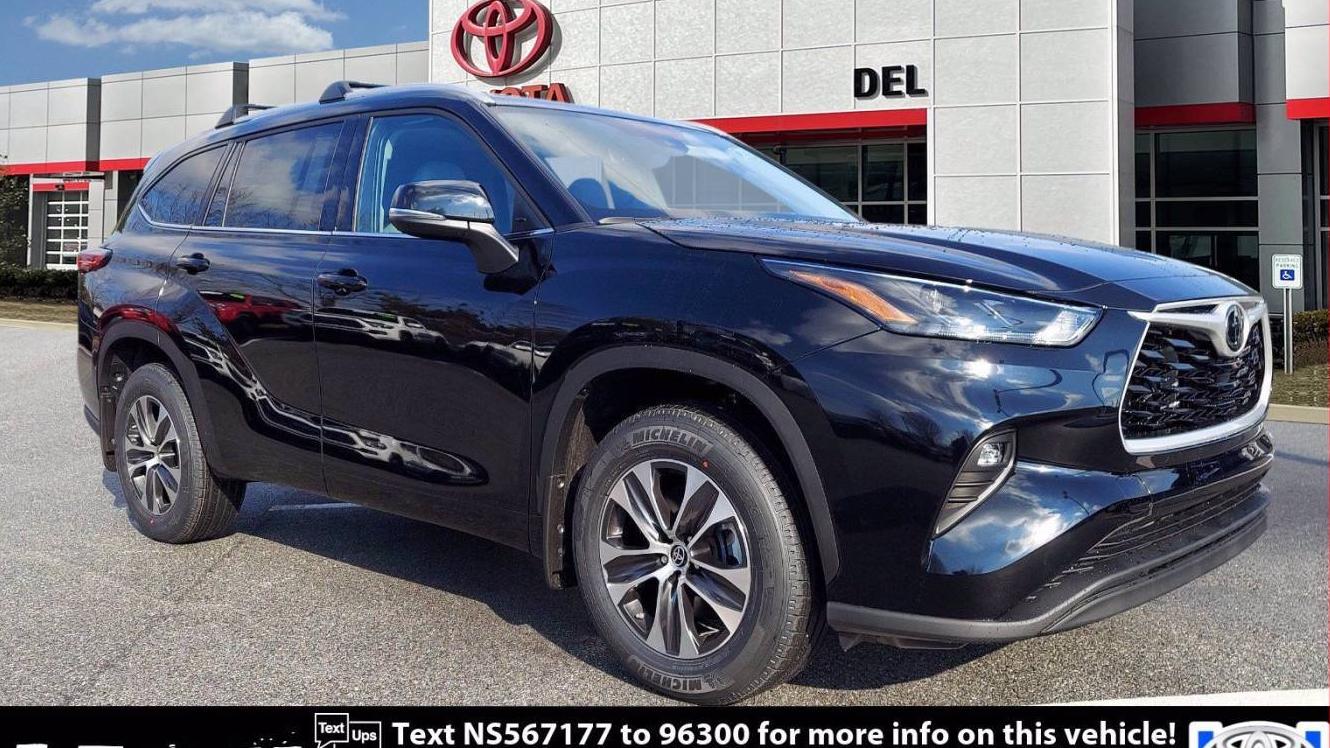 TOYOTA HIGHLANDER 2022 5TDGZRBH0NS567177 image