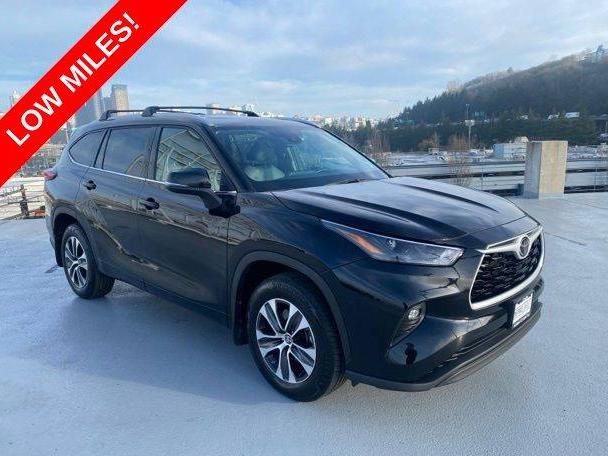 TOYOTA HIGHLANDER 2022 5TDGZRBH6NS573971 image