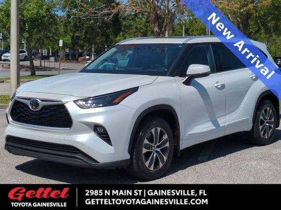 TOYOTA HIGHLANDER 2022 5TDGZRBH1NS182520 image