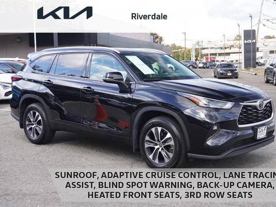 TOYOTA HIGHLANDER 2022 5TDGZRBHXNS594399 image TOYOTA HIGHLANDER 2022 5TDGZRBHXNS594399 image