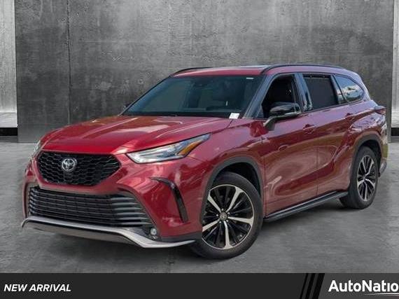 TOYOTA HIGHLANDER 2022 5TDLZRAH5NS135975 image
