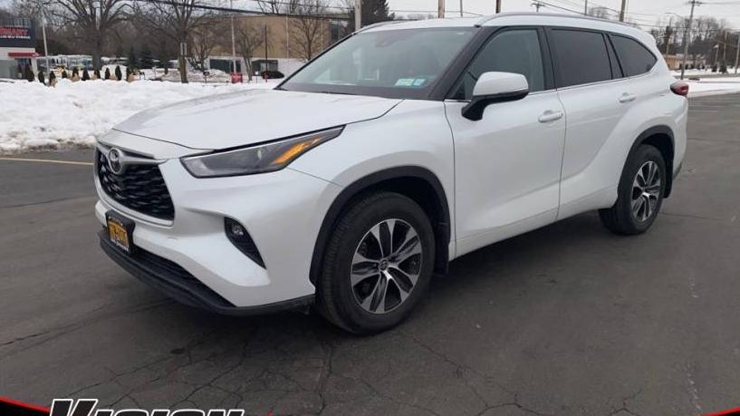 TOYOTA HIGHLANDER 2022 5TDHZRBH2NS574944 image