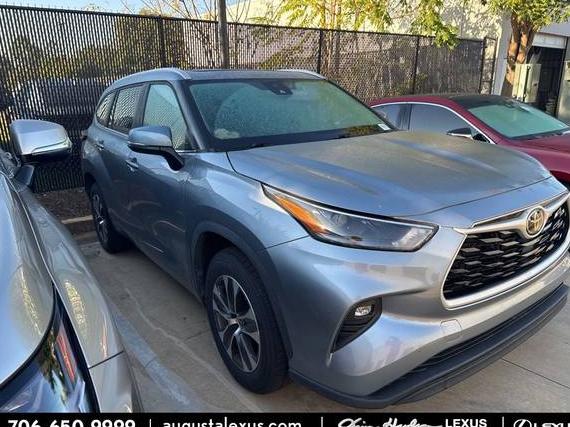 TOYOTA HIGHLANDER 2022 5TDGZRAH0NS137702 image TOYOTA HIGHLANDER 2022 5TDGZRAH0NS137702 image