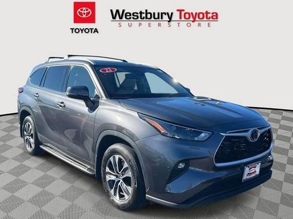 TOYOTA HIGHLANDER 2022 5TDGZRBH9NS589095 image