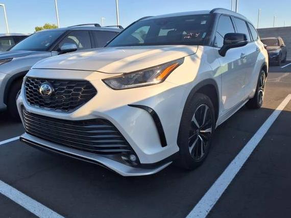 TOYOTA HIGHLANDER 2022 5TDJZRAH2NS092445 image