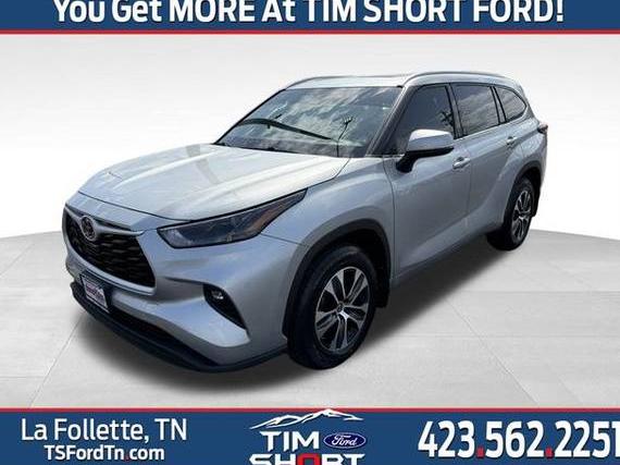 TOYOTA HIGHLANDER 2022 5TDHZRBH1NS188757 image
