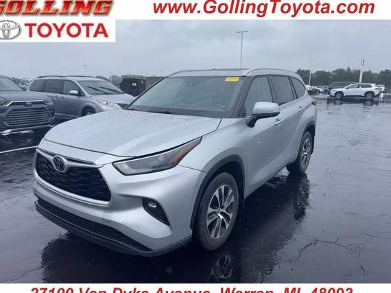 TOYOTA HIGHLANDER 2022 5TDGZRBHXNS574654 image