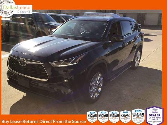 TOYOTA HIGHLANDER 2022 5TDYZRAH9NS108848 image